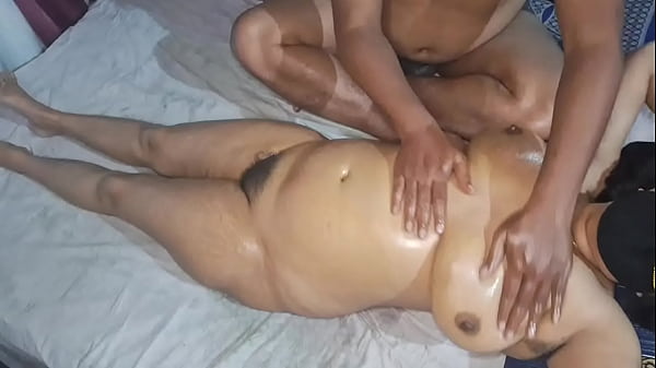 Desi Indian Hot Bhabhi Full Nude Massage