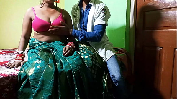 After full body checkup, doctor fucked sister's pussy with Hindi audio.